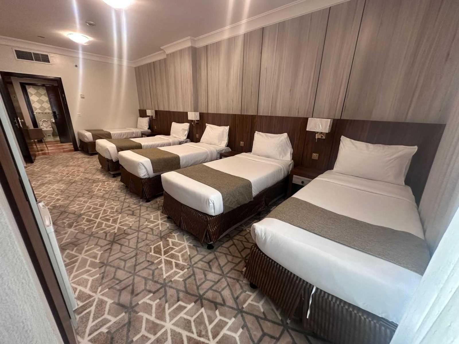 Diyar Al Salam Silver Hotel Медина Екстериор снимка