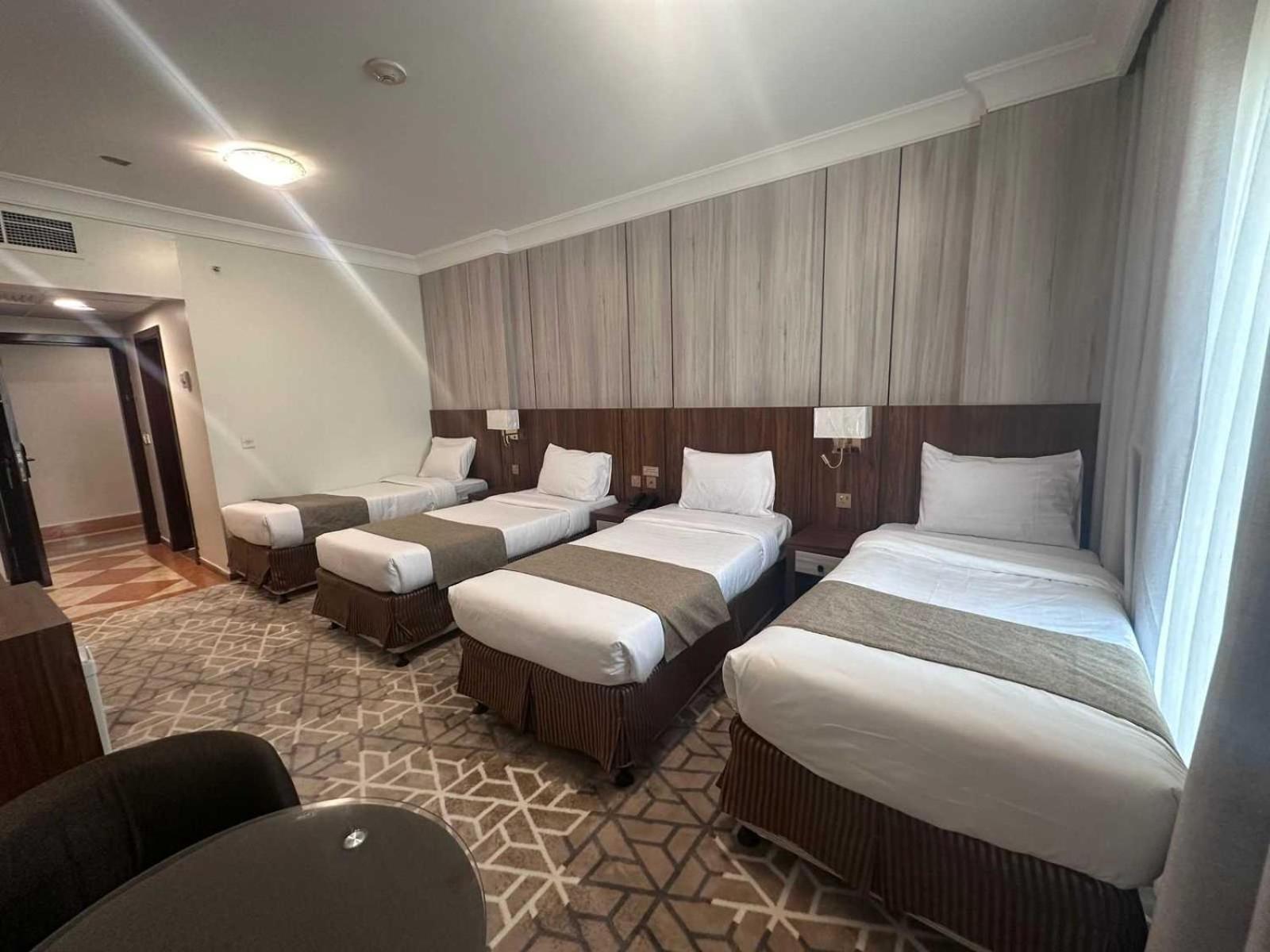 Diyar Al Salam Silver Hotel Медина Екстериор снимка